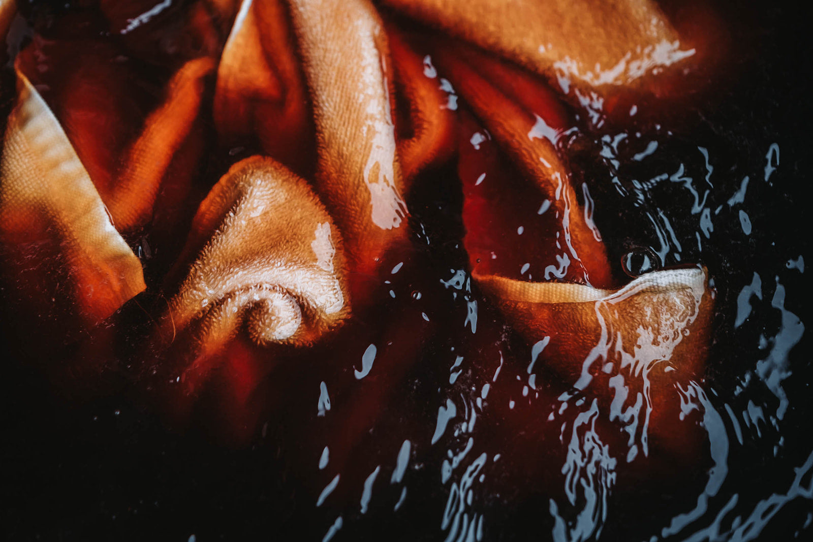 Ökologische Auswirkungen - Naturfarben vs Synthetische Farben