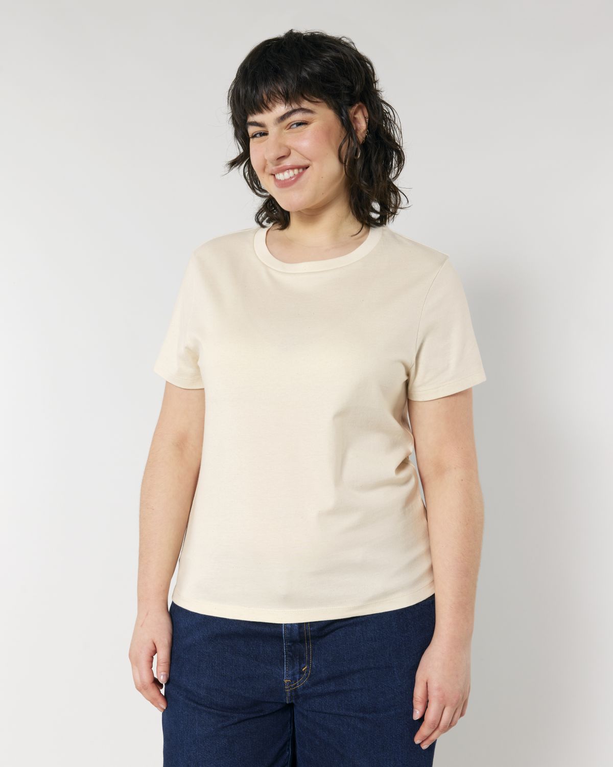 Das klassische Frauen-T-Shirt · Medium Fit · 180 GSM