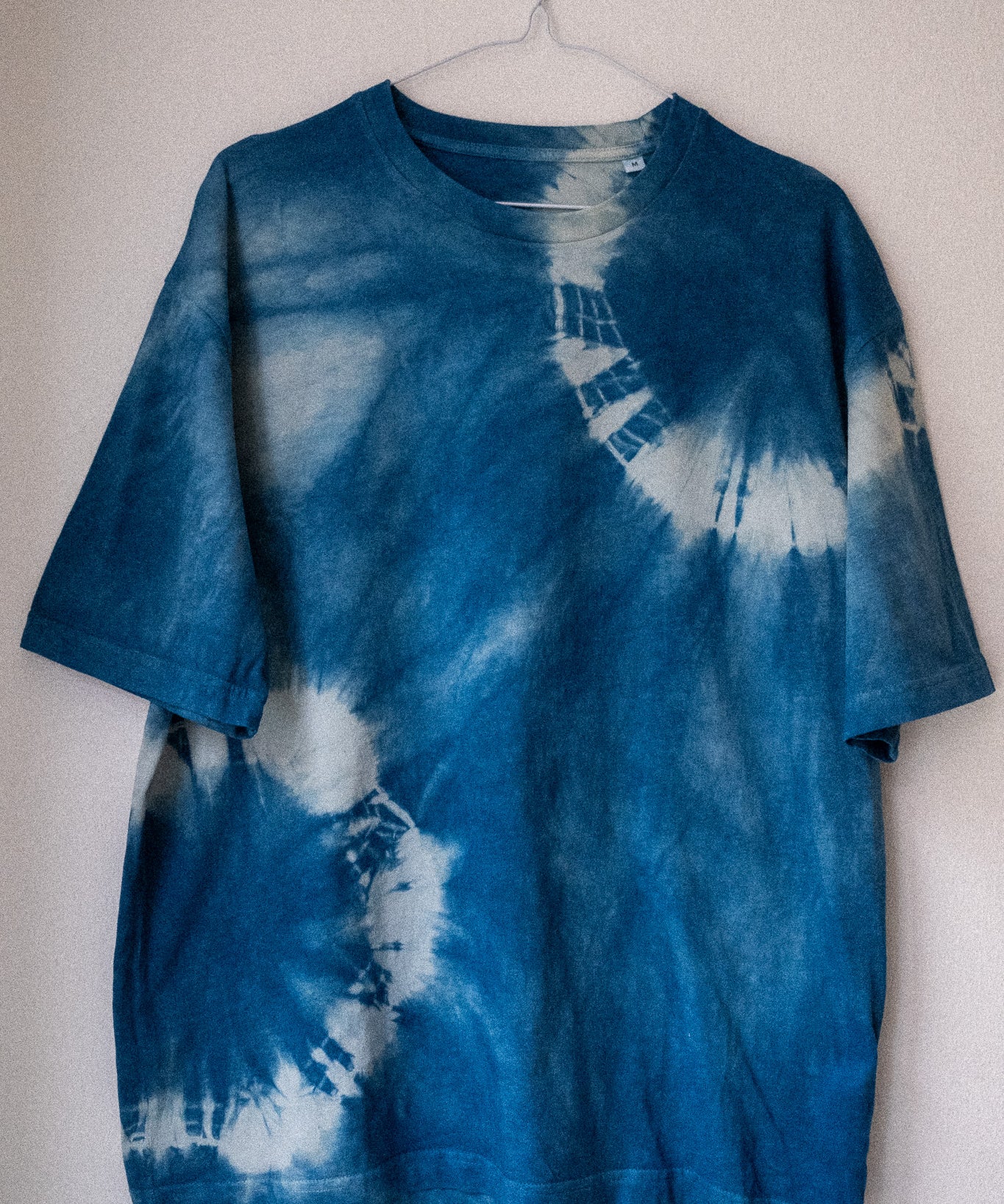 Indigo Shibori — Dyeing a T-shirt
