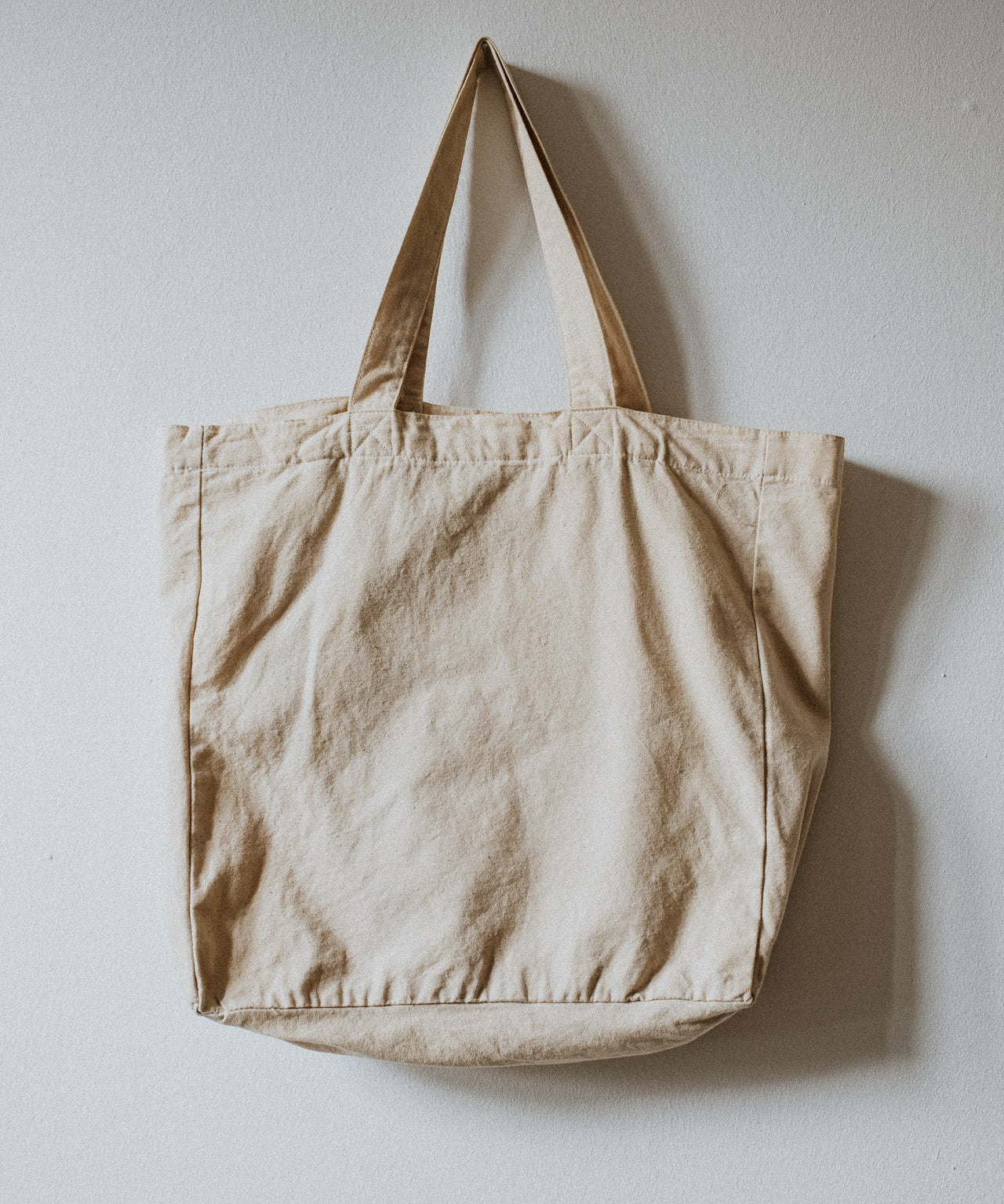TOTE BAG · BRENNNESSEL · MID